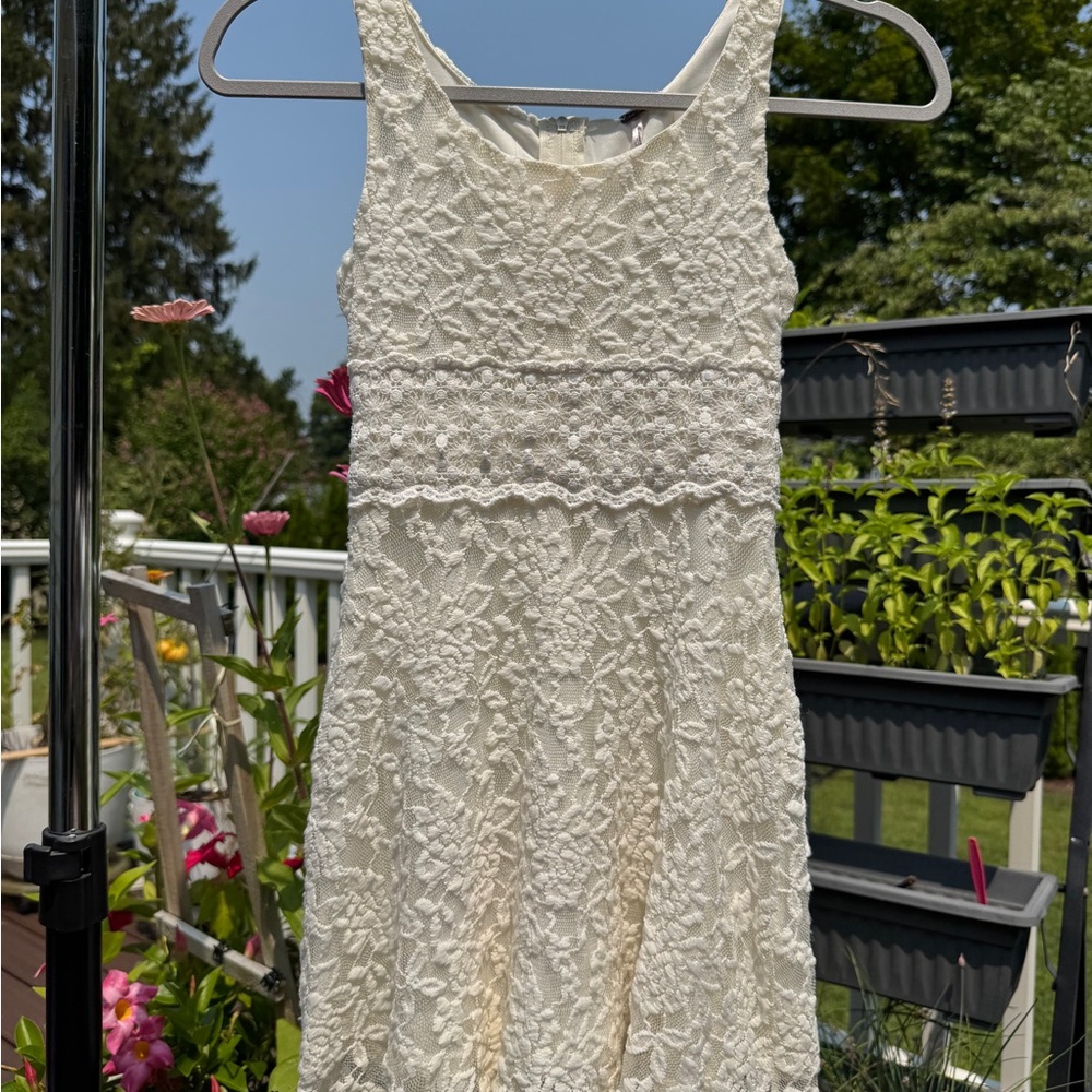 Girls Elegant Lace Dress - Size 6X